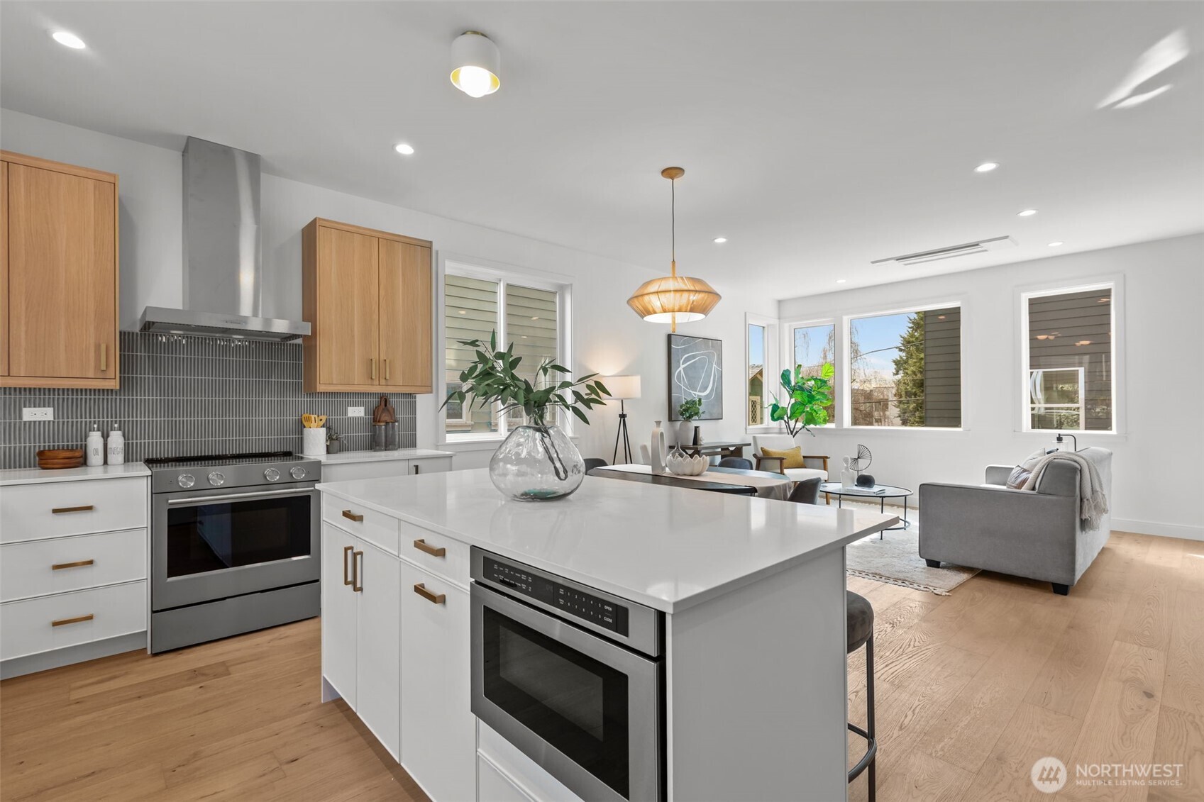 2220 A NW 62nd Street , Seattle, WA 98107