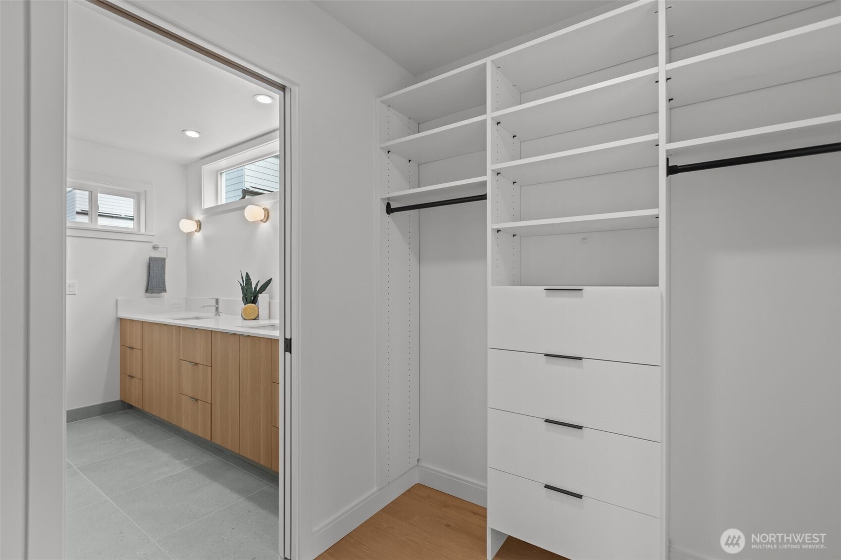 2220 A NW 62nd Street , Seattle, WA 98107
