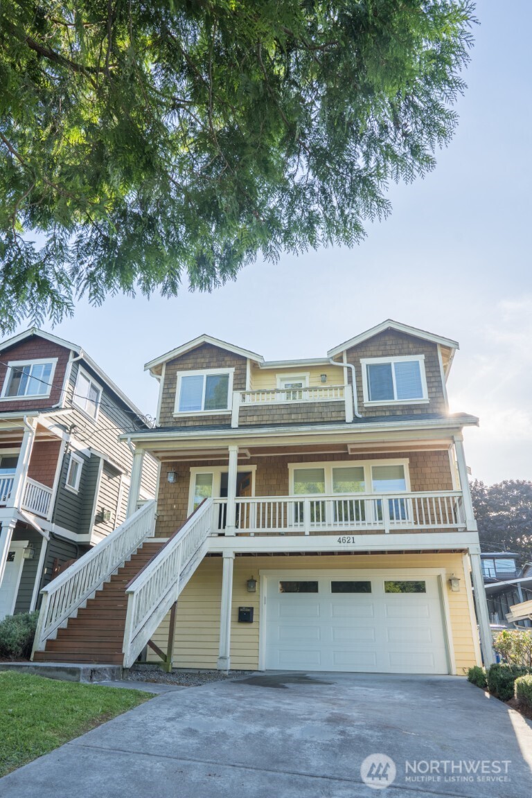 4621 34th Avenue W, Seattle, WA 98199