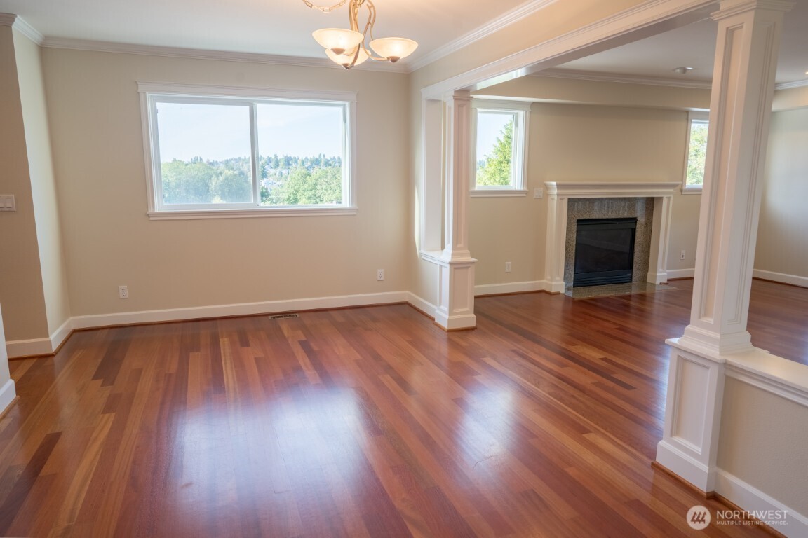 4621 34th Avenue W, Seattle, WA 98199