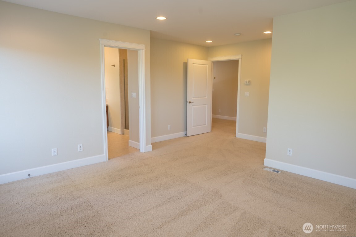 4621 34th Avenue W, Seattle, WA 98199