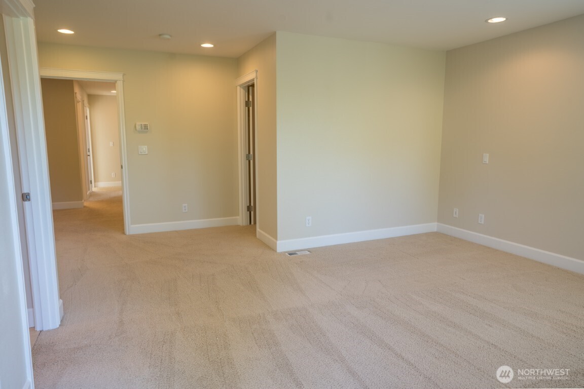 4621 34th Avenue W, Seattle, WA 98199