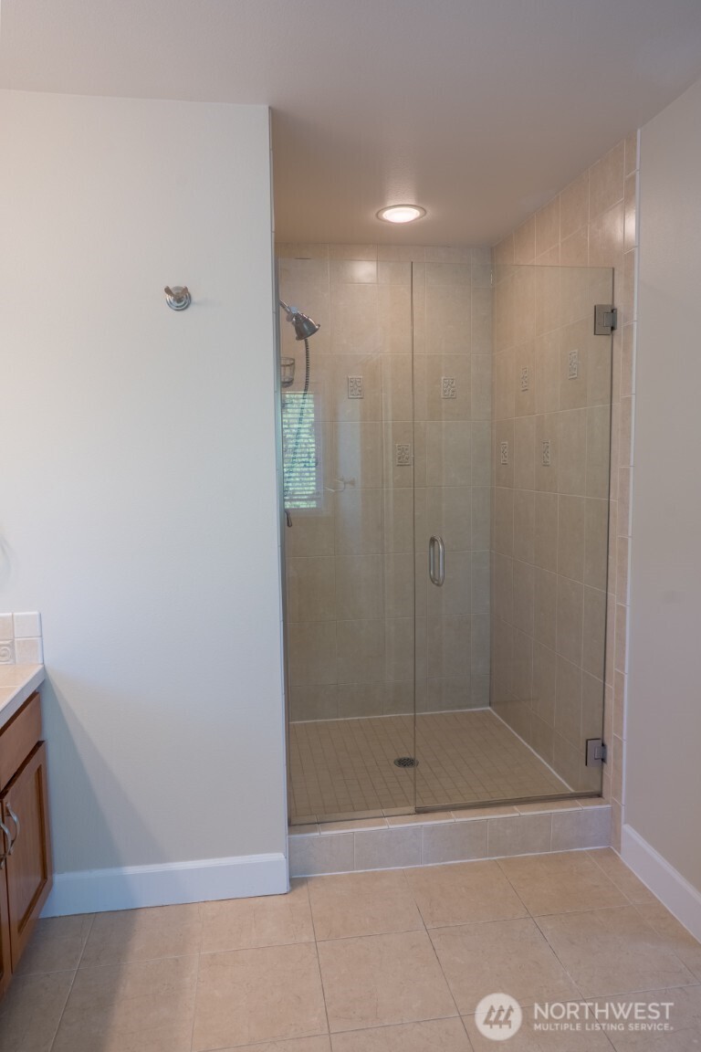 4621 34th Avenue W, Seattle, WA 98199