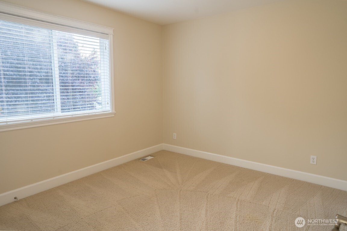 4621 34th Avenue W, Seattle, WA 98199
