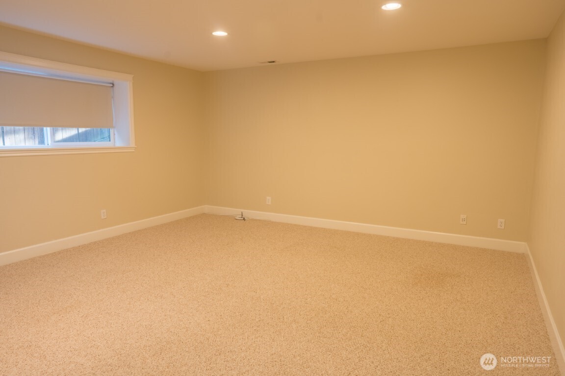 4621 34th Avenue W, Seattle, WA 98199