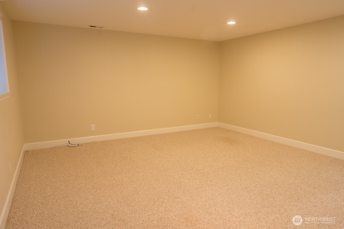 4621 34th Avenue W, Seattle, WA 98199