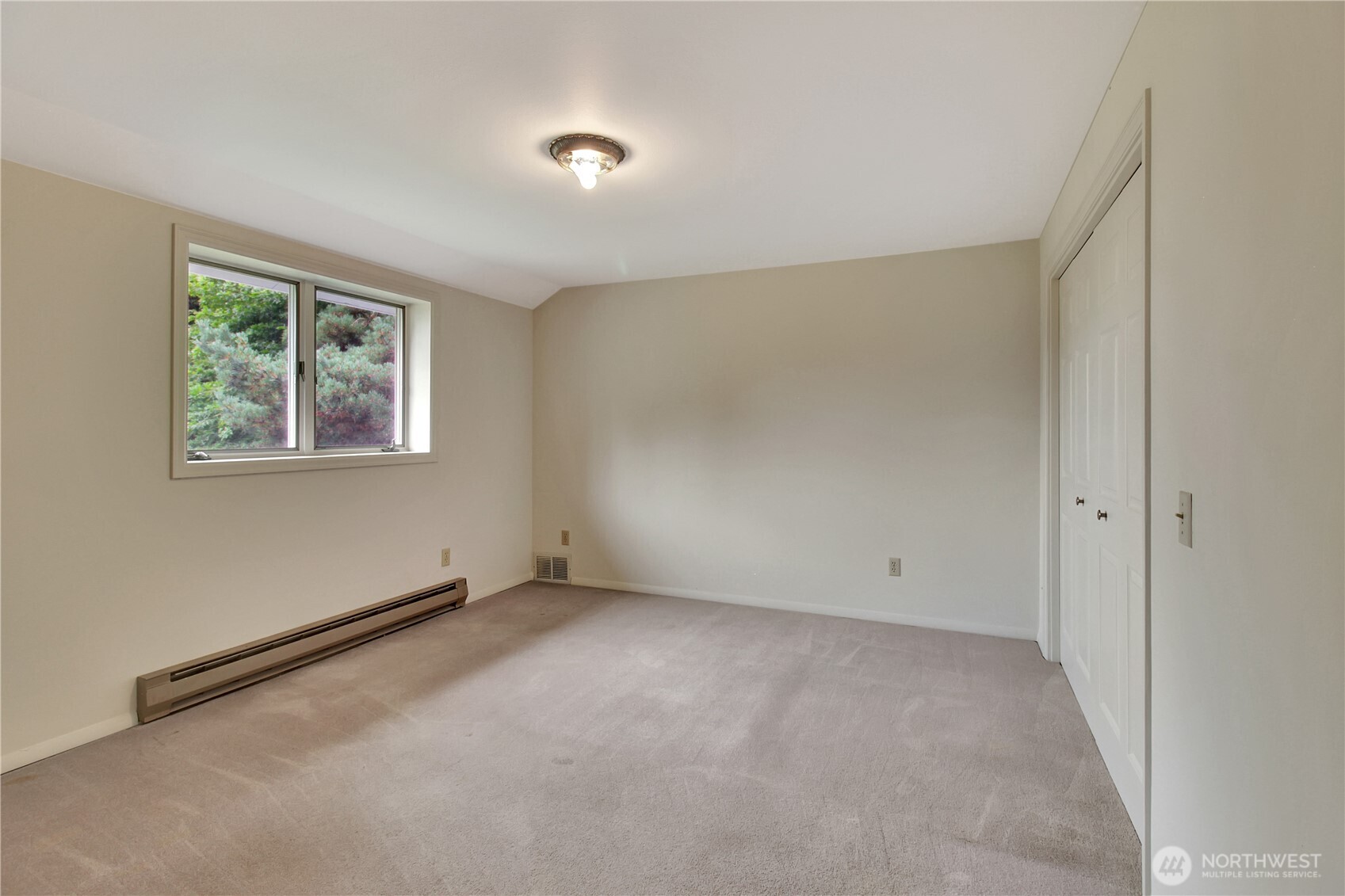 963 Utsalady Road , Camano Island, WA 98282-8802