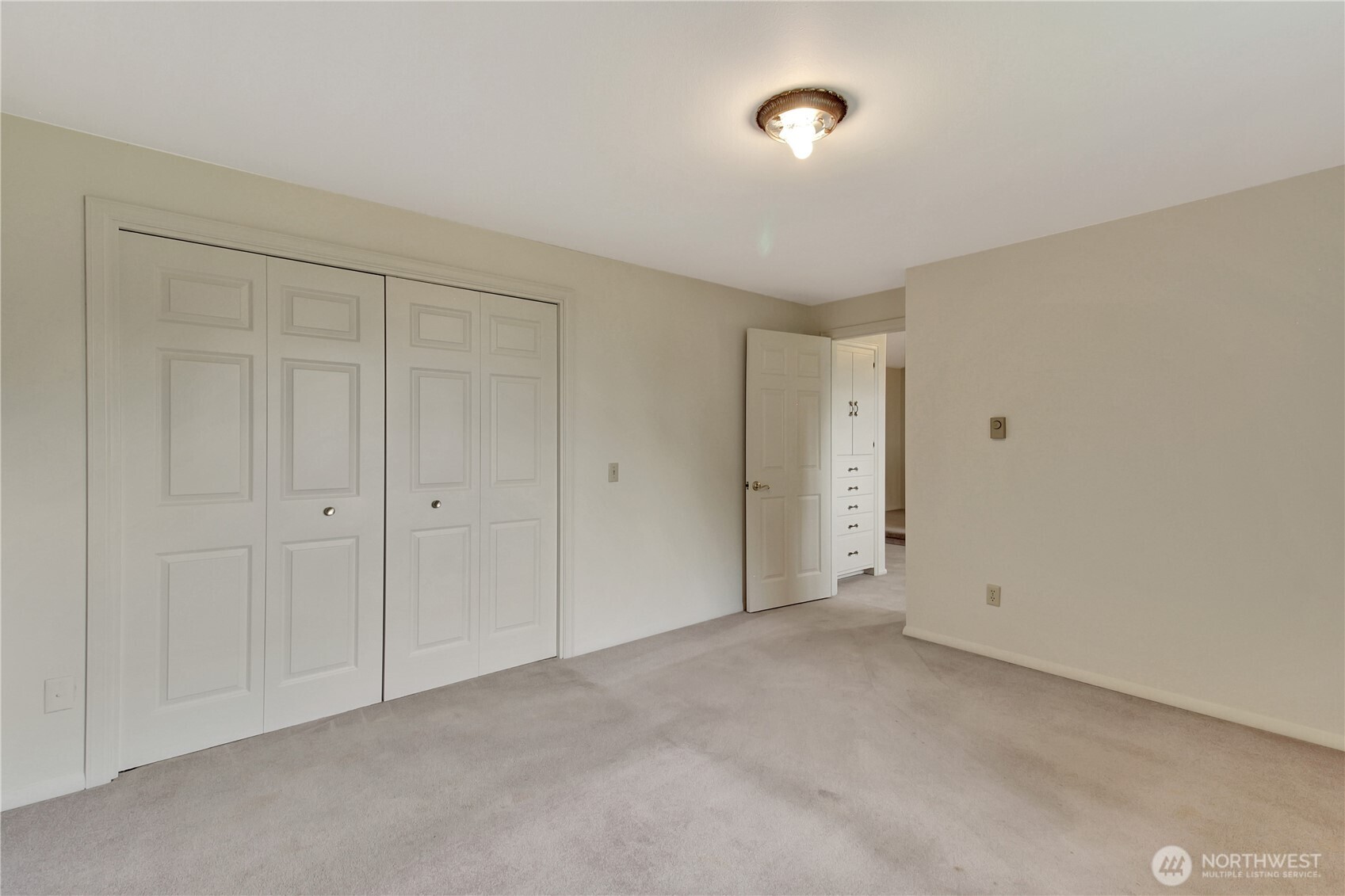 963 Utsalady Road , Camano Island, WA 98282-8802