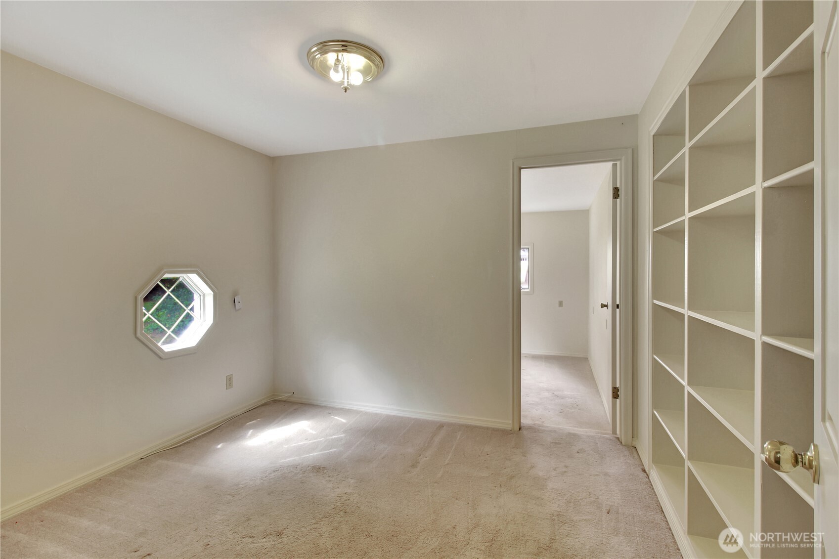 963 Utsalady Road , Camano Island, WA 98282-8802