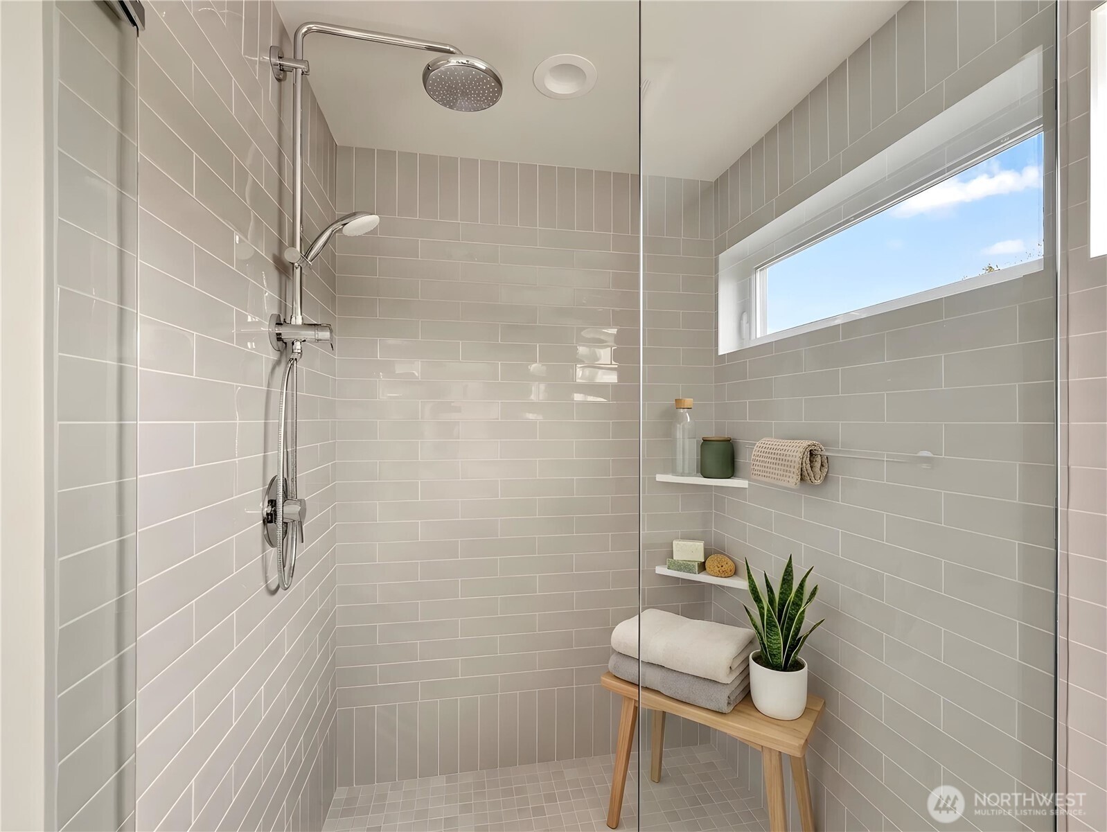 1412 A N 47th Street , Seattle, WA 98103