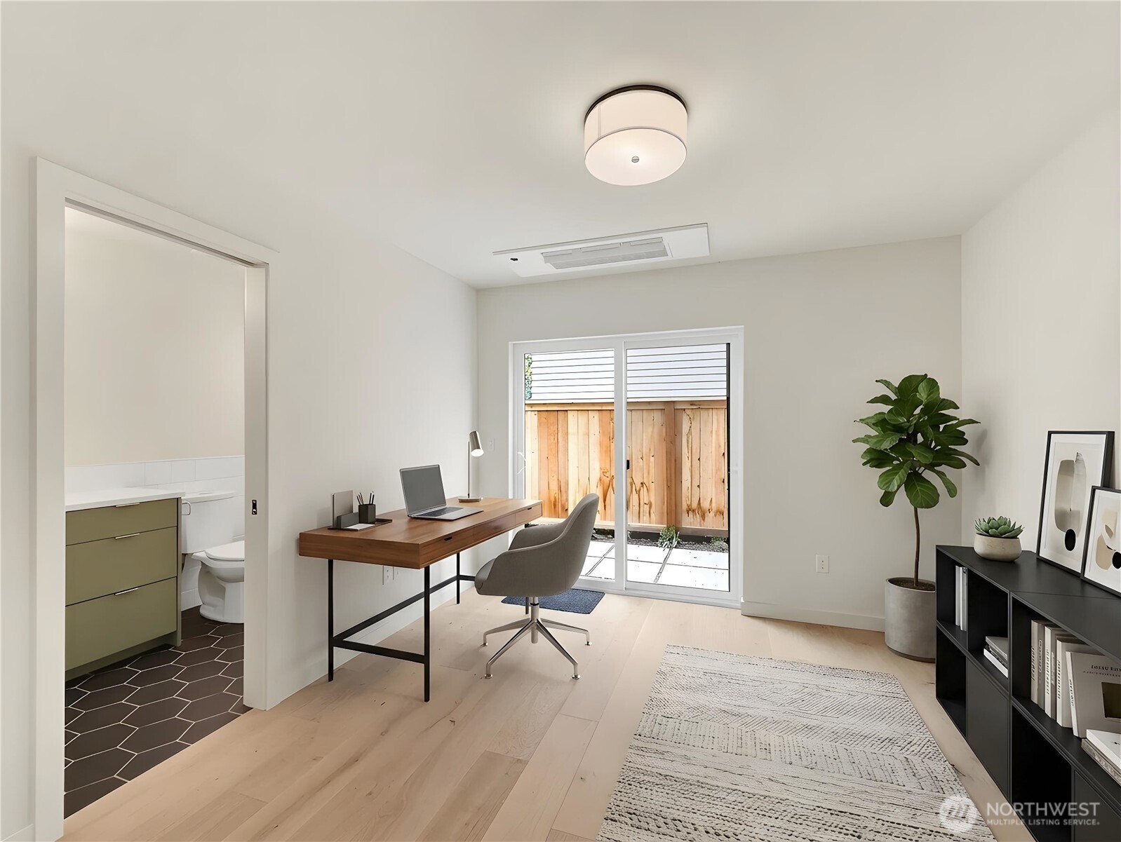 1412 A N 47th Street , Seattle, WA 98103