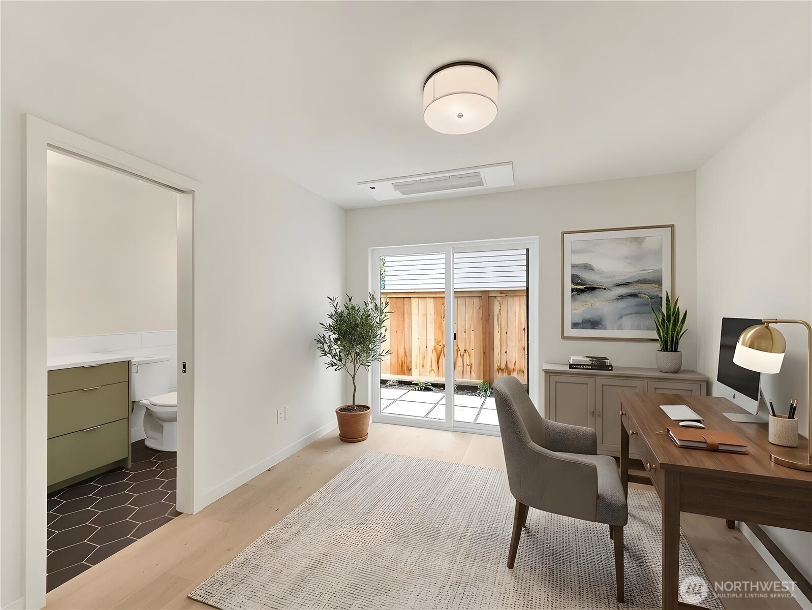 1412 A N 47th Street , Seattle, WA 98103