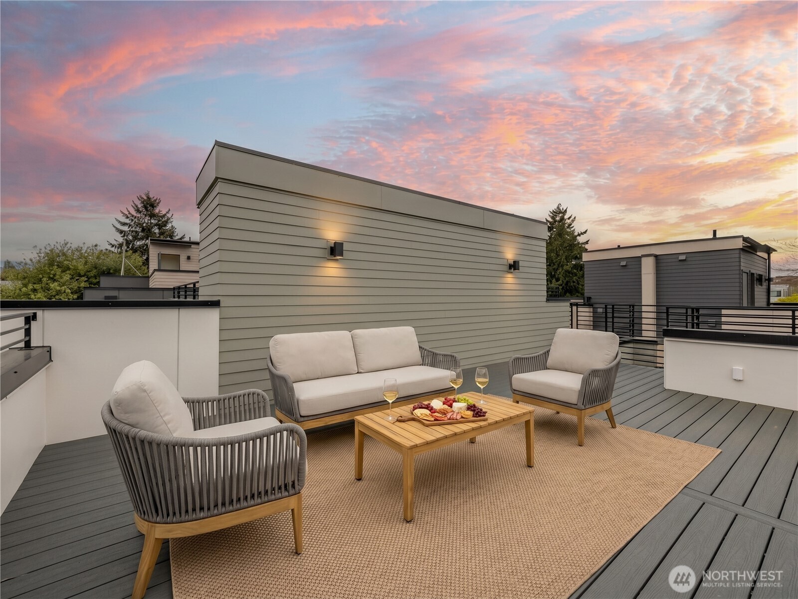 1412 A N 47th Street , Seattle, WA 98103