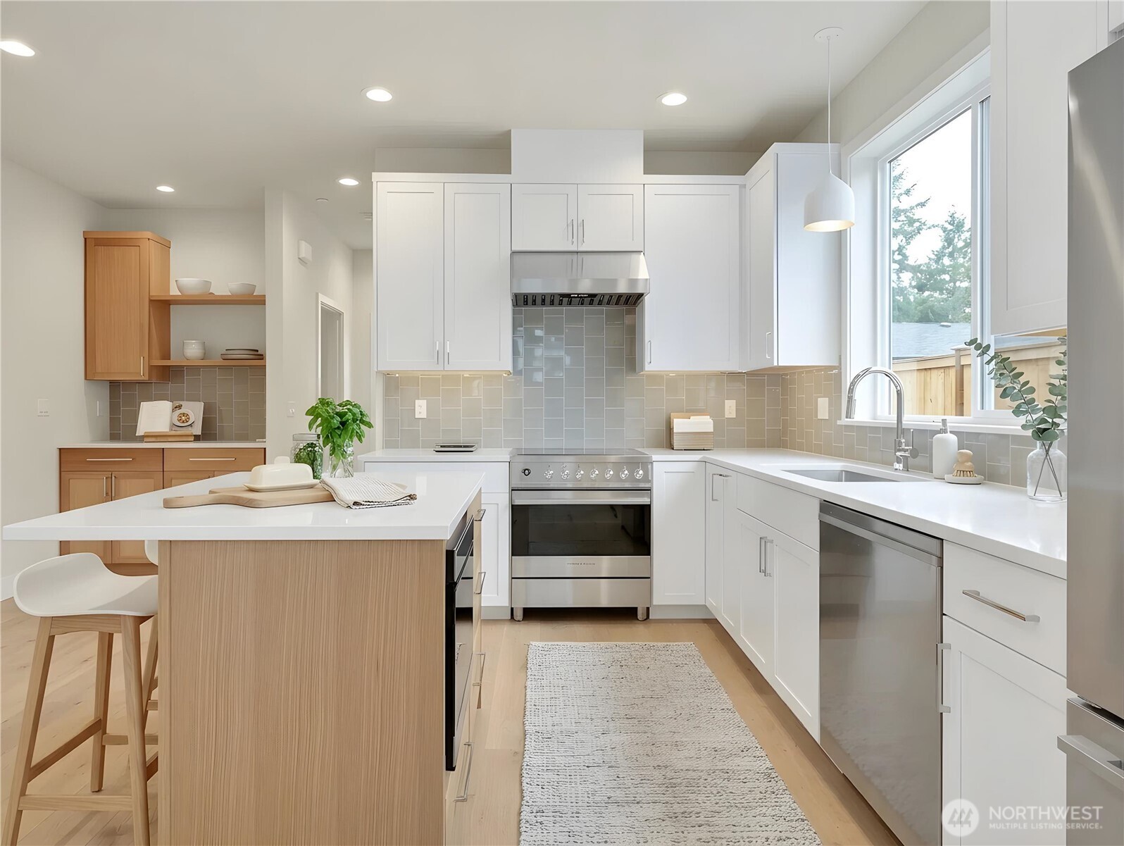 1412 A N 47th Street , Seattle, WA 98103