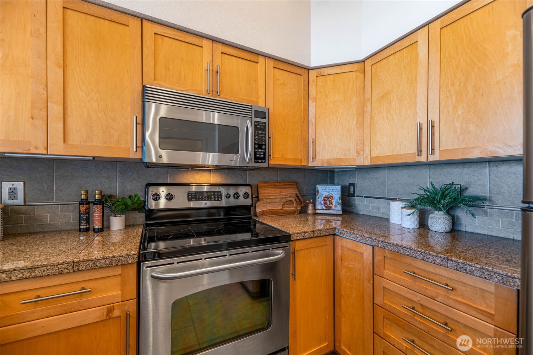 211 Kirkland Avenue #520, Kirkland, WA 98033
