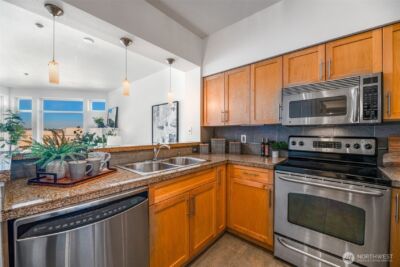 211 Kirkland Avenue #520, Kirkland, WA 98033 - Photo 18