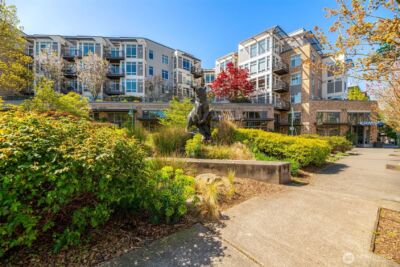 211 Kirkland Avenue #520, Kirkland, WA 98033 - Photo 2