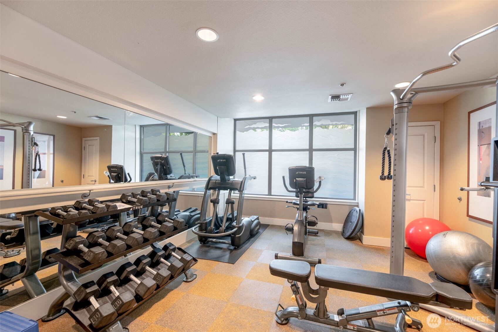 211 Kirkland Avenue #520, Kirkland, WA 98033