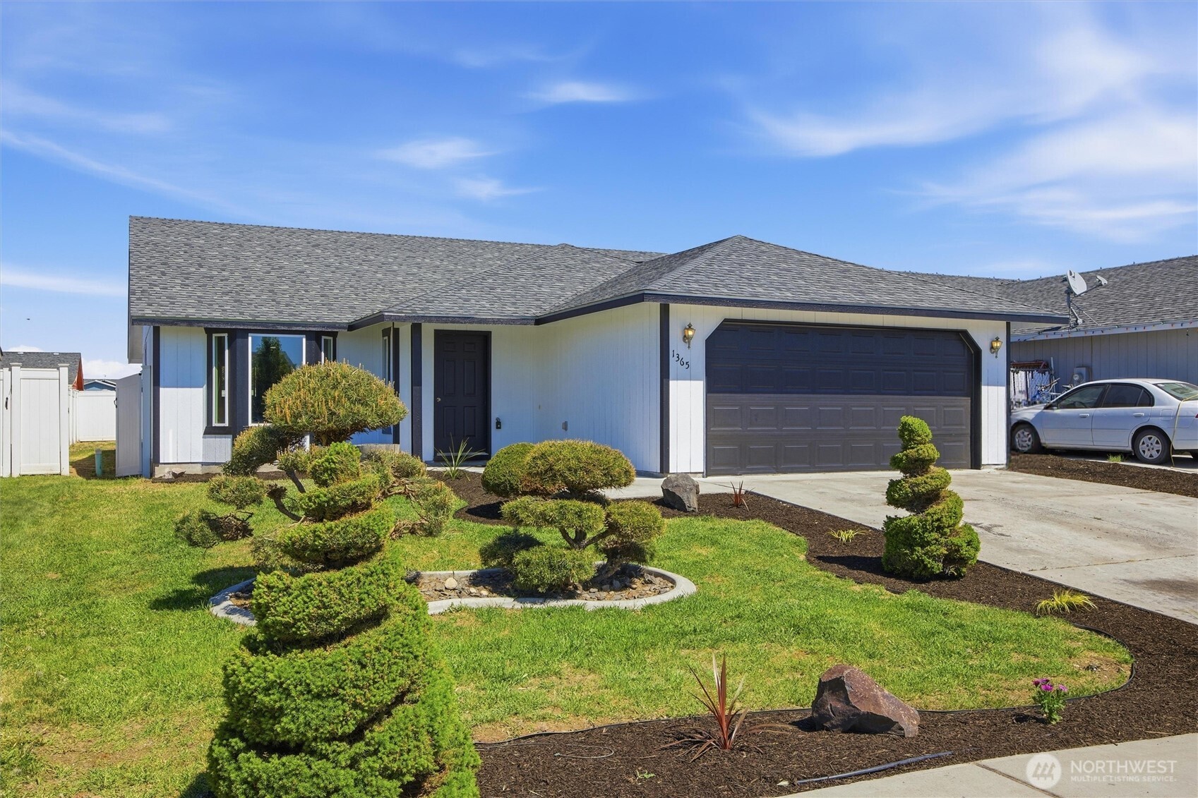 1365 E Gemstone Street E, Othello, WA 99344