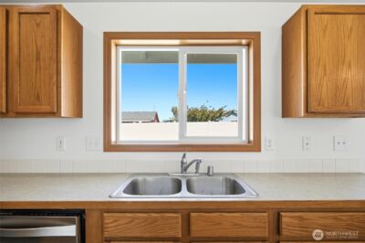 1365 E Gemstone Street E, Othello, WA 99344 - Photo 14