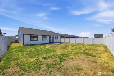 1365 E Gemstone Street E, Othello, WA 99344 - Photo 24