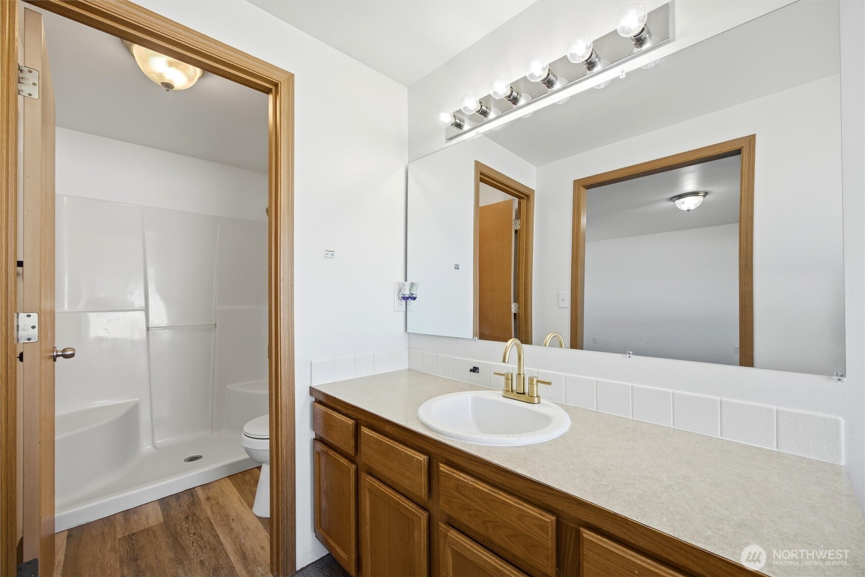 1365 E Gemstone Street E, Othello, WA 99344