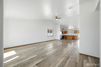 1365 E Gemstone Street E, Othello, WA 99344 - Photo 4