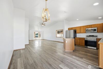 1365 E Gemstone Street E, Othello, WA 99344 - Photo 5