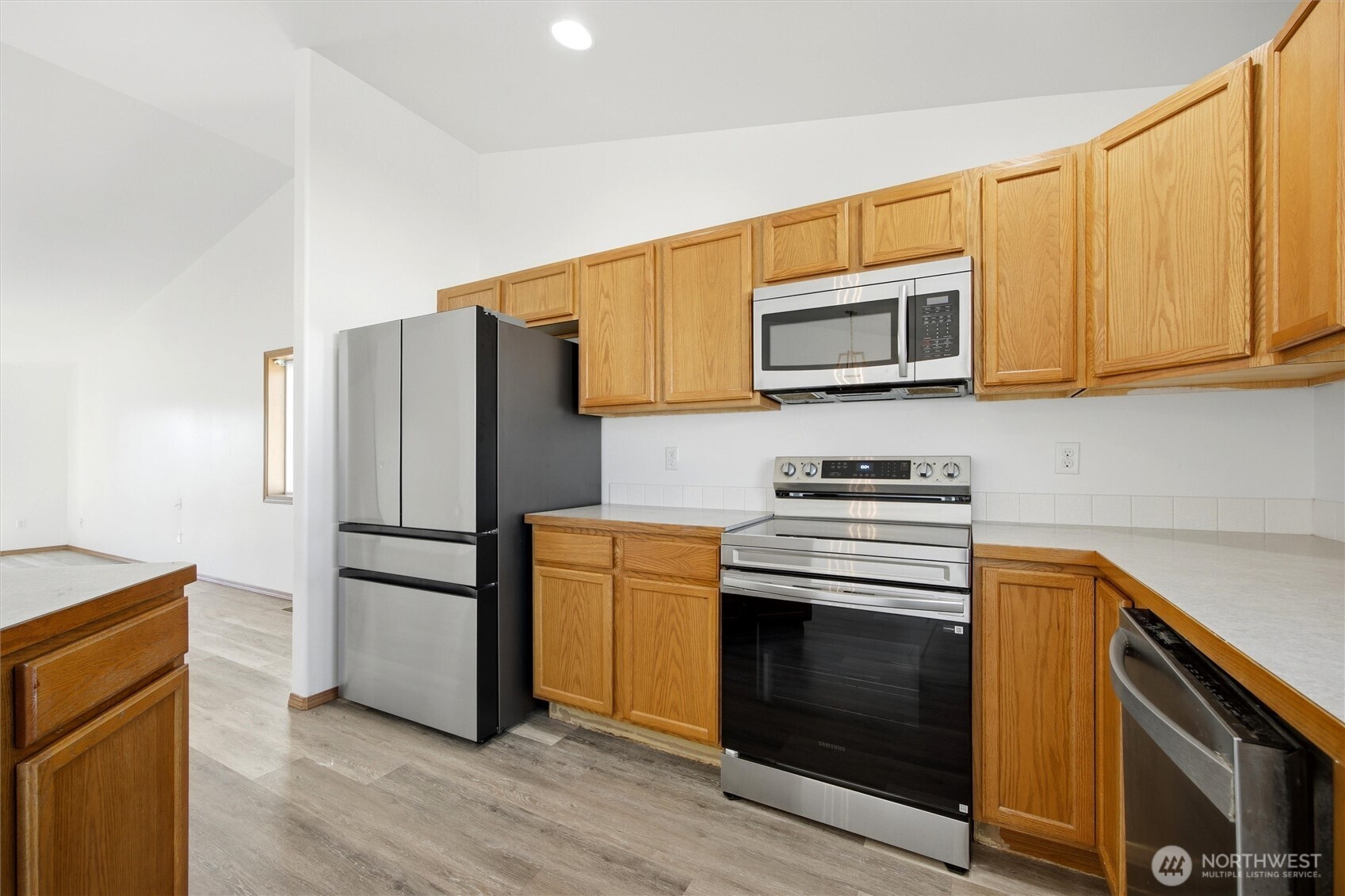 1365 E Gemstone Street E, Othello, WA 99344
