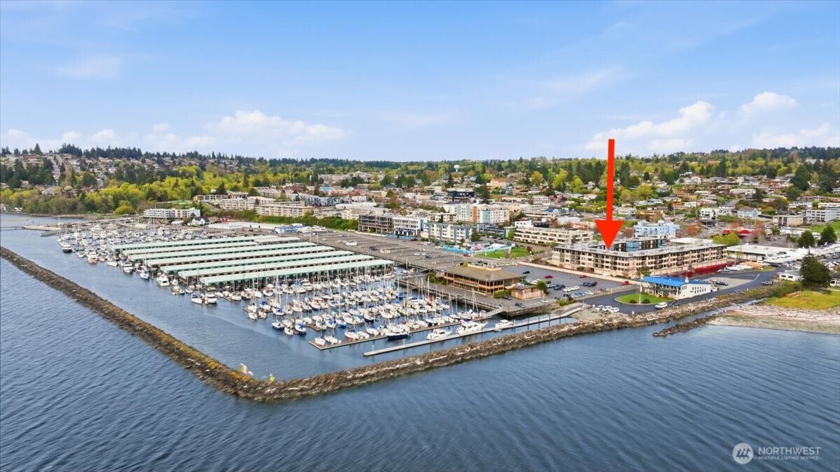 601 S 227th Street #202S, Des Moines, WA 98198