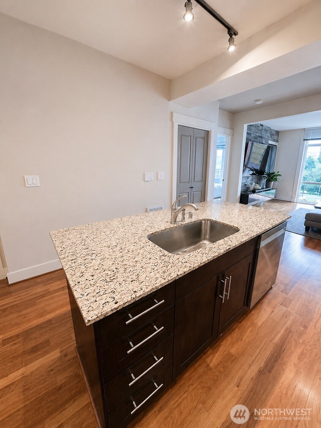 699 John Street #515, Seattle, WA 98109