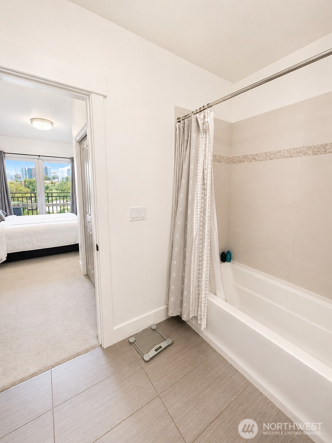 699 John Street #515, Seattle, WA 98109