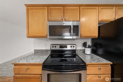 750 N 143rd Street #212, Seattle, WA 98133 - Photo 6