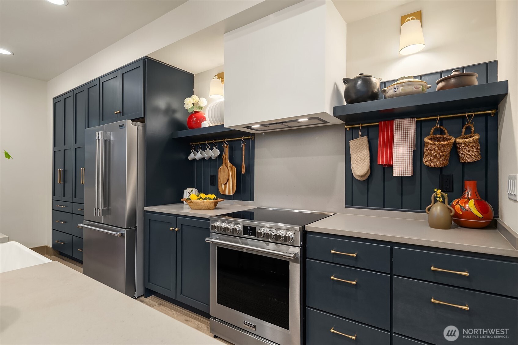 5037 25th Avenue SW, Seattle, WA 98106