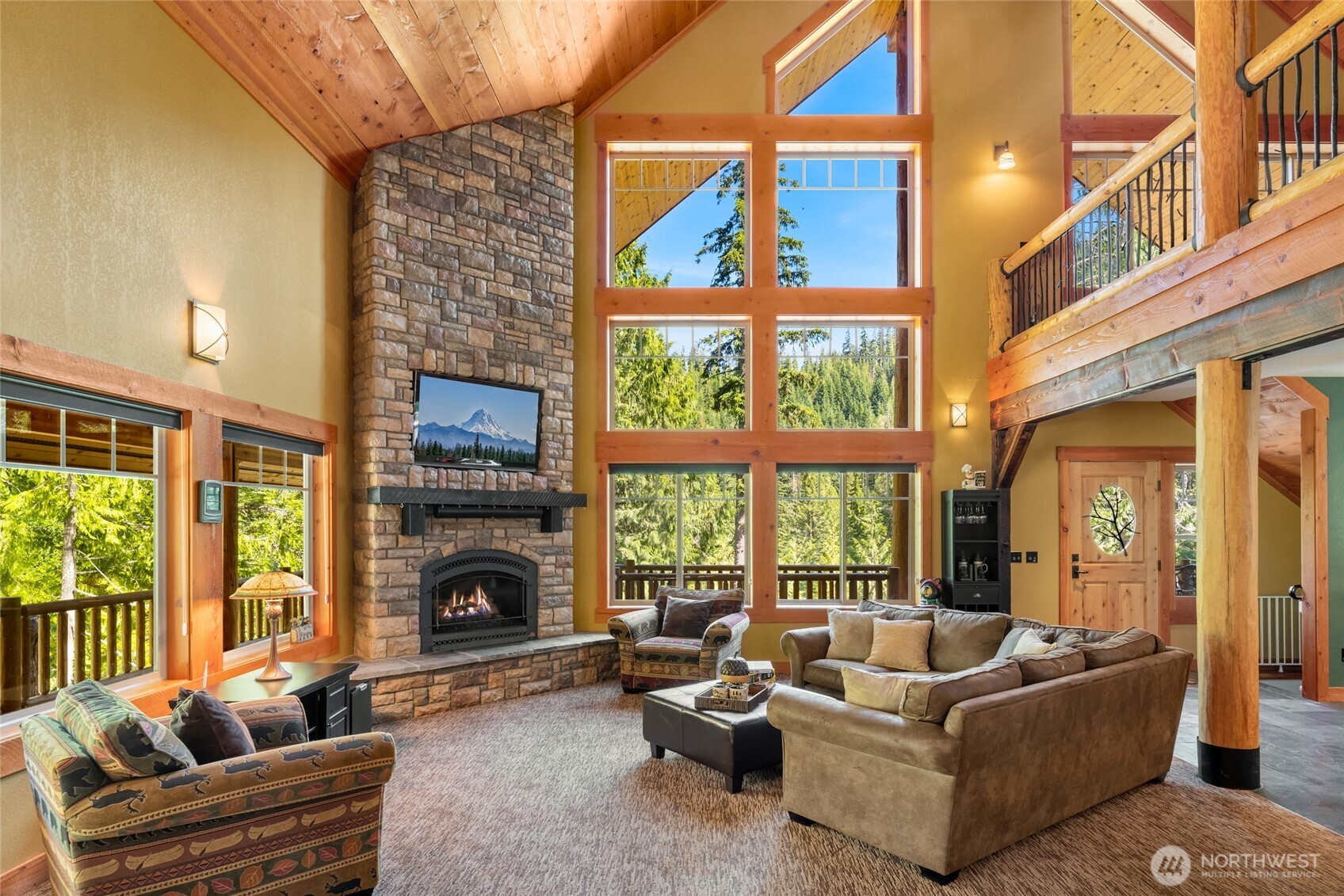 4422 Kachess Lake Road , Easton, WA 98925