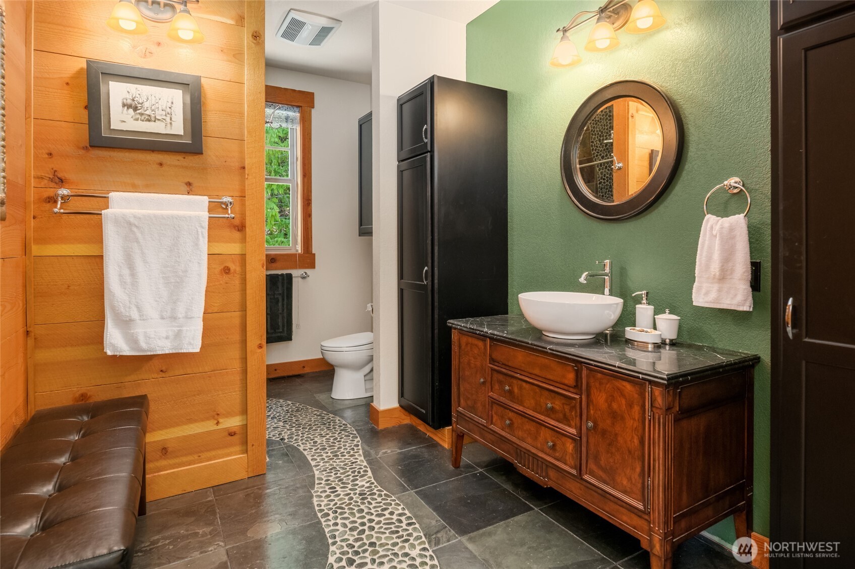 4422 Kachess Lake Road , Easton, WA 98925