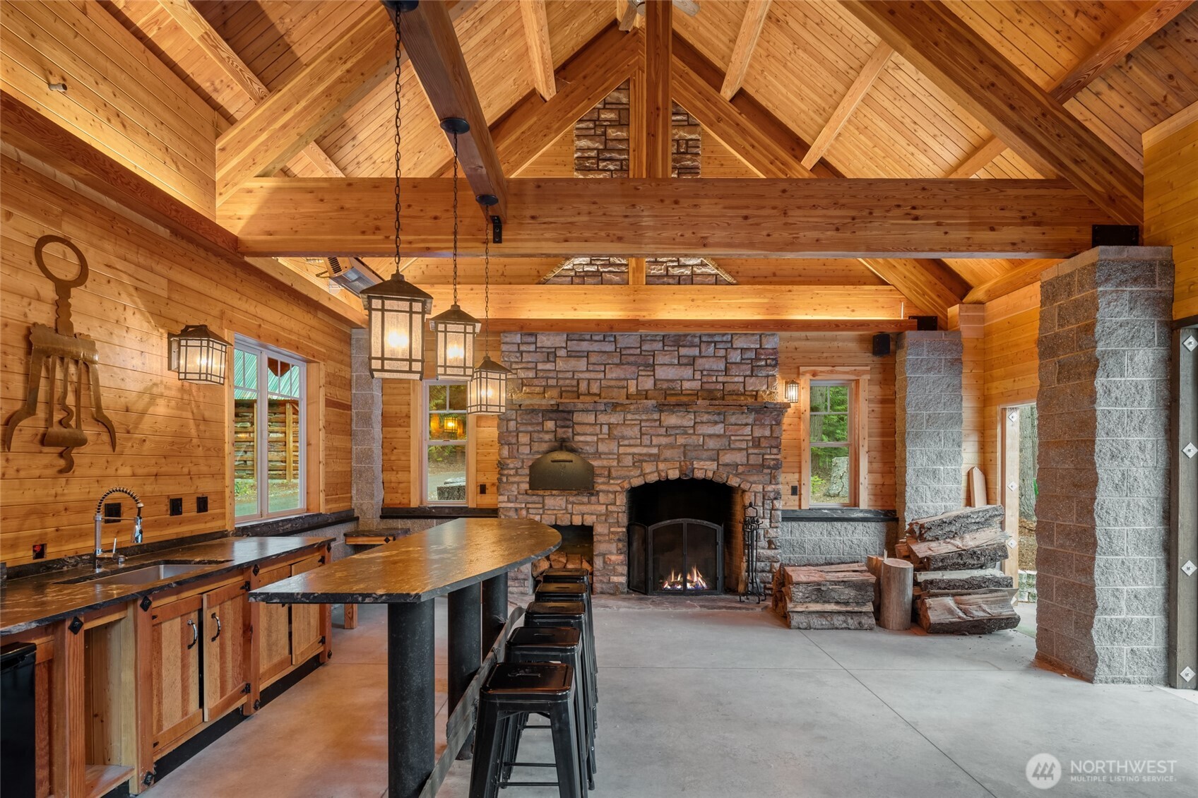 4422 Kachess Lake Road , Easton, WA 98925