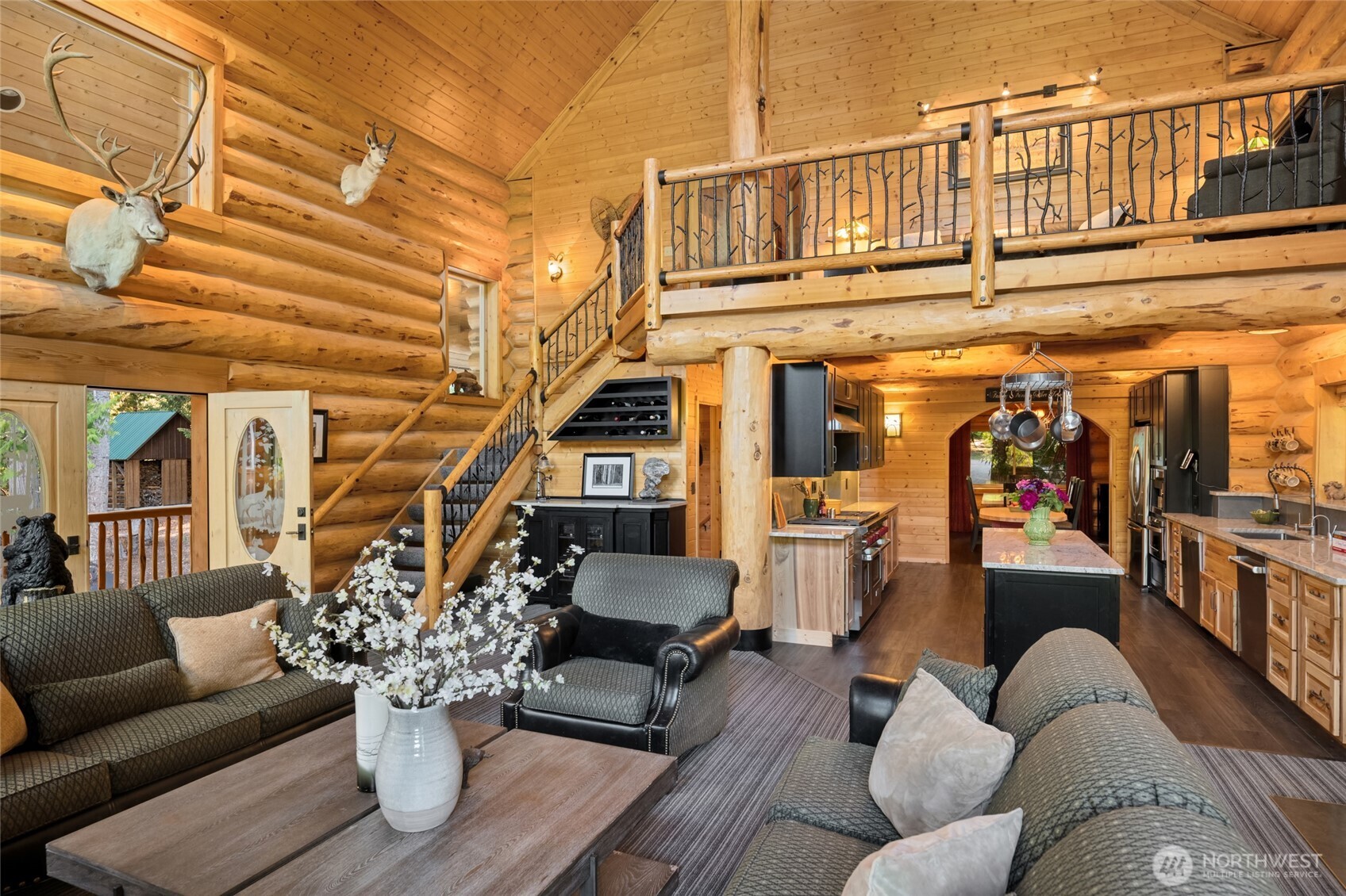 4422 Kachess Lake Road , Easton, WA 98925