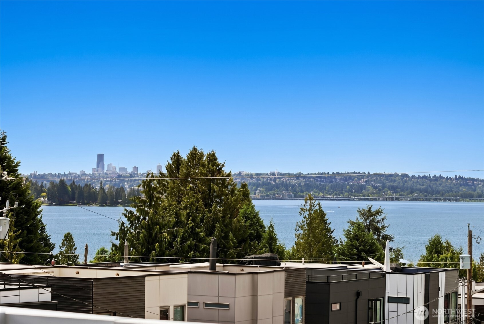 6304 Lakeview Drive , Kirkland, WA 98033