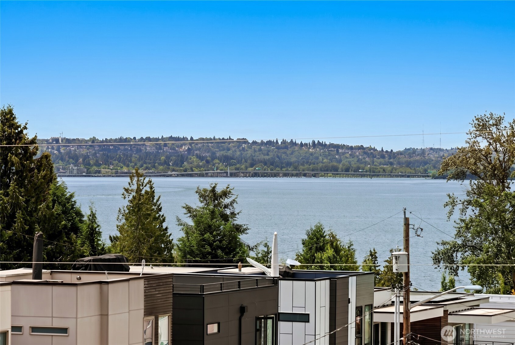 6304 Lakeview Drive , Kirkland, WA 98033