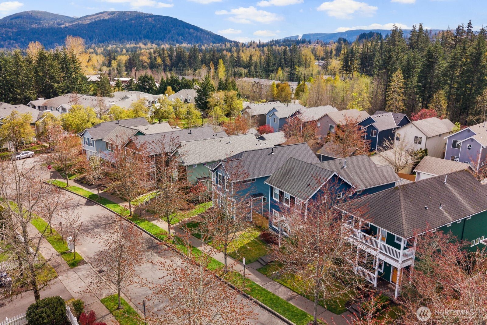 7823 Ingram Lane SE, Snoqualmie, WA 98065