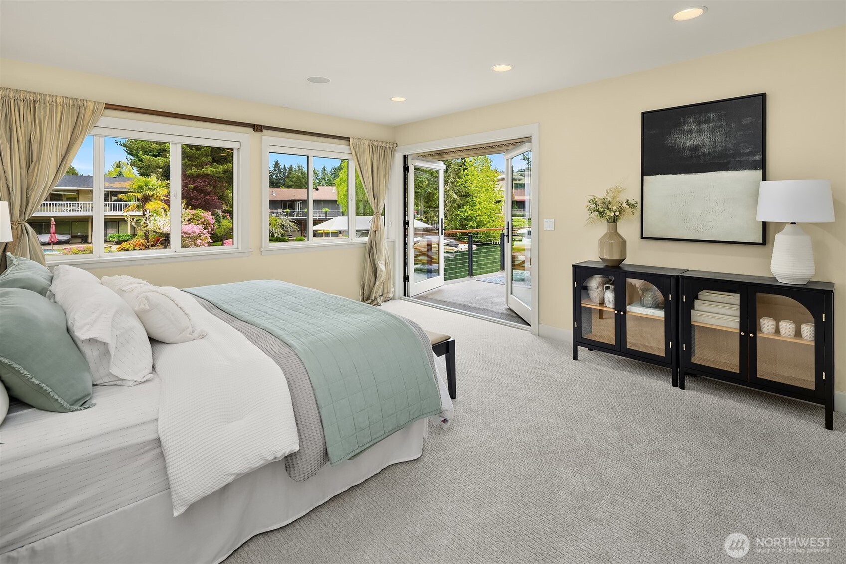 61 Cascade Key , Bellevue, WA 98006
