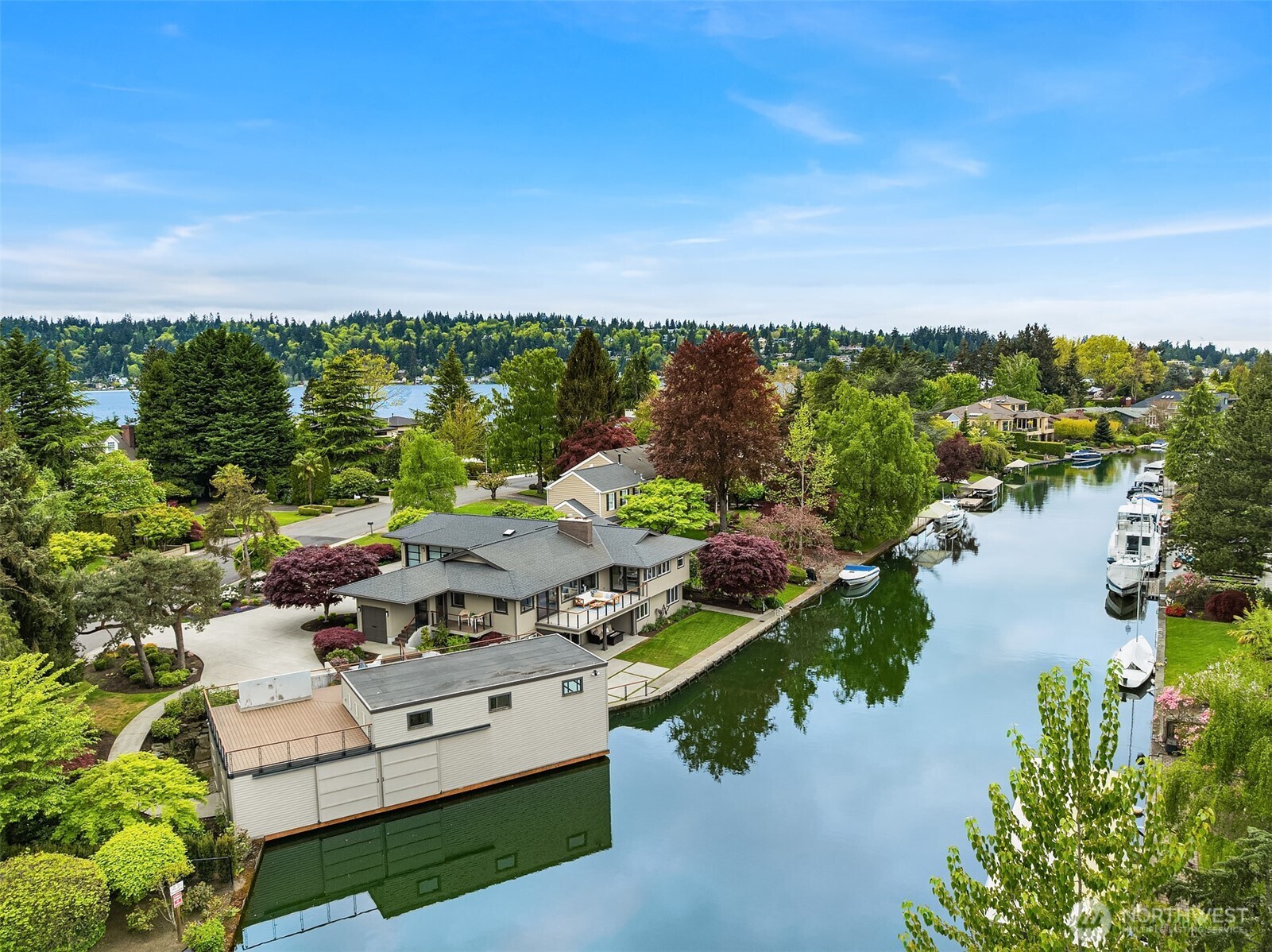 61 Cascade Key , Bellevue, WA 98006
