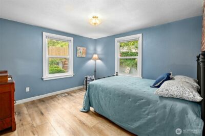 18901 61 Avenue NE, Kenmore, WA 98028 - Photo 9