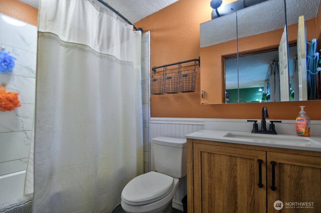 8548 178th Avenue SW, Rochester, WA 98579