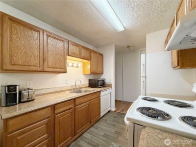 10459 Des Moines Memorial Drive S #N-202, Seattle, WA 98168 - Photo 8