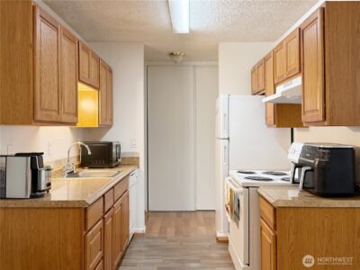 10459 Des Moines Memorial Drive S #N-202, Seattle, WA 98168 - Photo 9