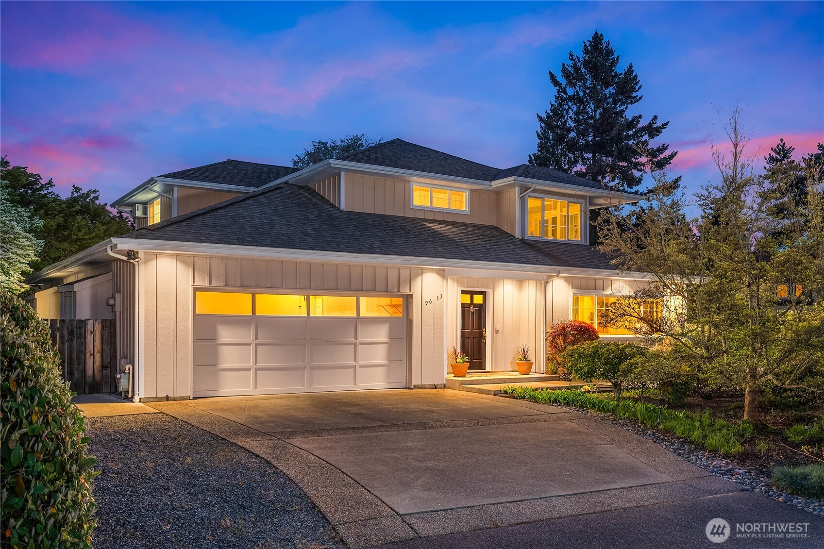 9633 NE 28th Street , Clyde Hill, WA 98004