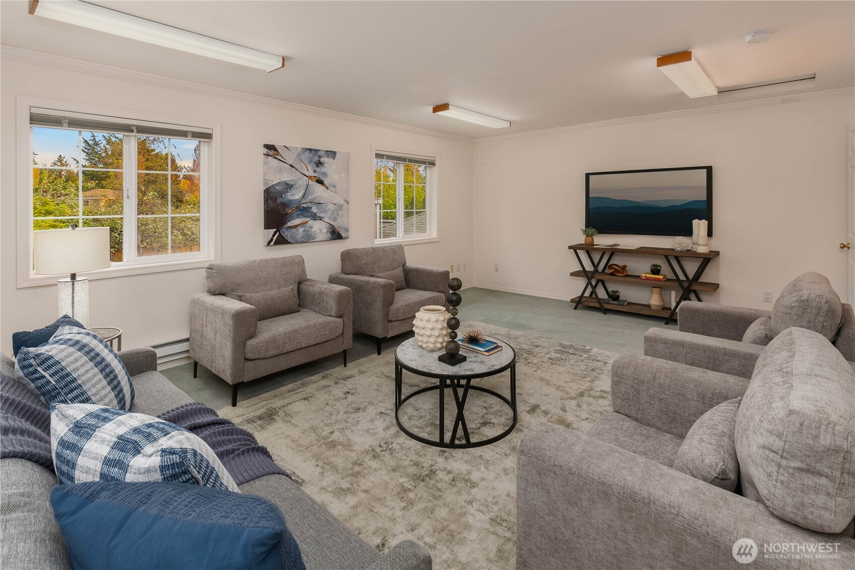 9633 NE 28th Street , Clyde Hill, WA 98004