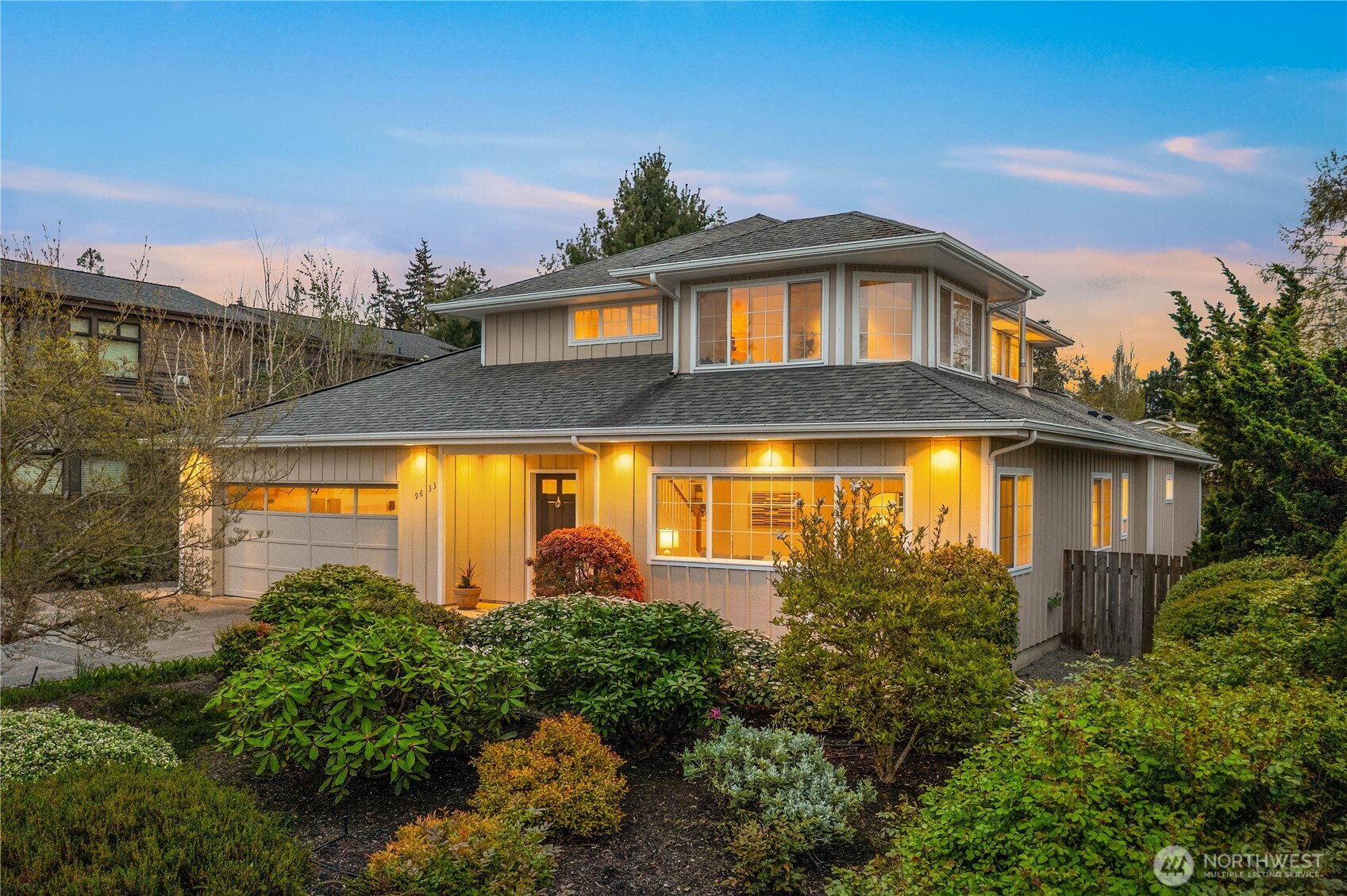 9633 NE 28th Street , Clyde Hill, WA 98004